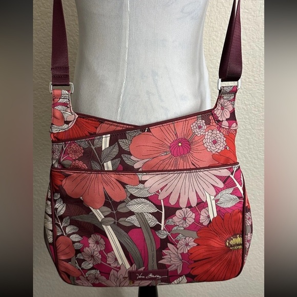 Vera Bradley Handbags - NEW Vera Bradley Crossbody Bag Bohemian Blooms Canvas Handbag